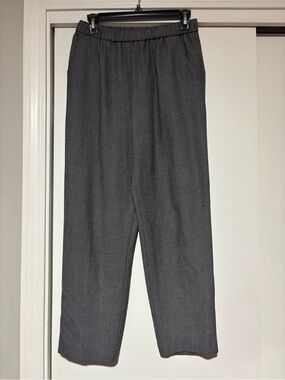 Women’s Gray Elastic-Waist Dress Pants